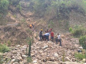 बद्रीनाथ हाईवे पर हुआ बड़ा सड़क हादसा