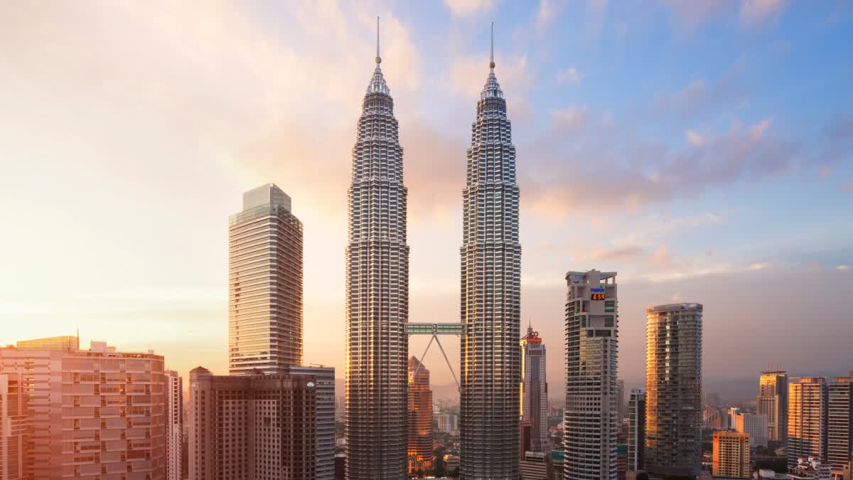 Indians do not need visa to go to these 10 famous countries, know how many days they can stay?