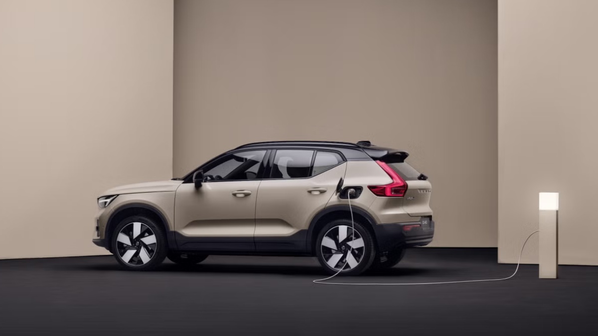 Volvo EX40