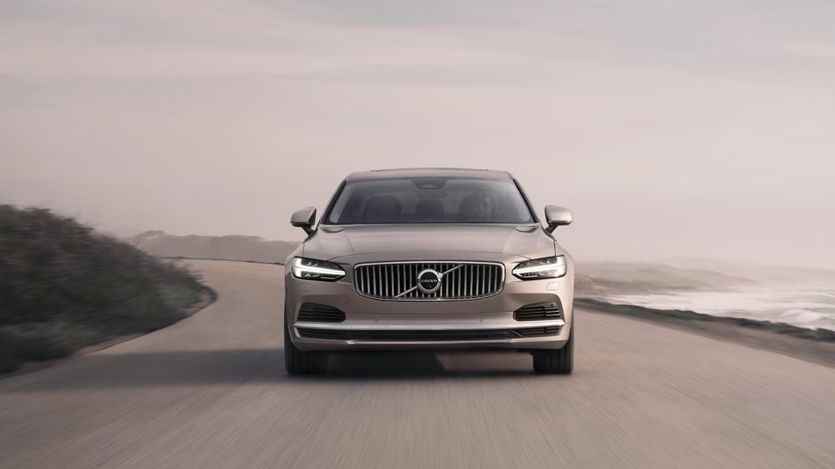 Volvo S90