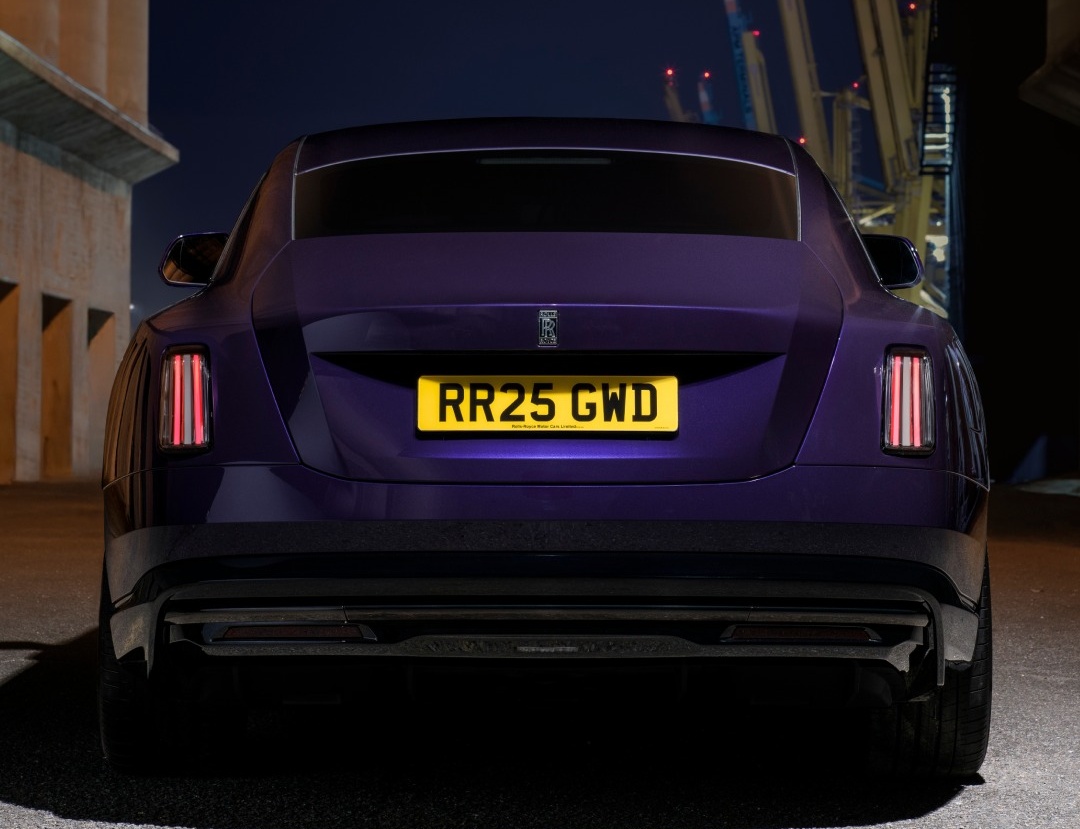 Rolls-Royce Spectre Black Badge