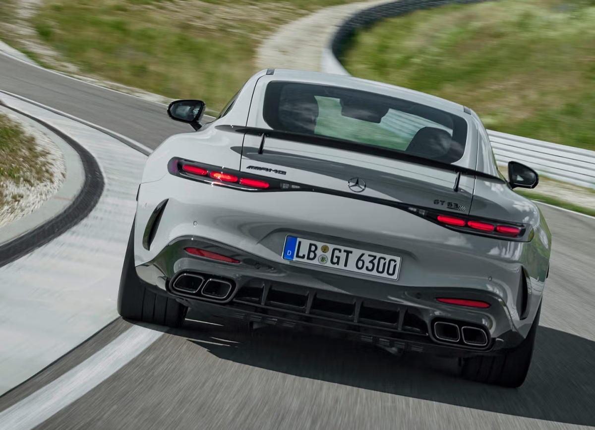 Mercedes-AMG GT 63 Pro