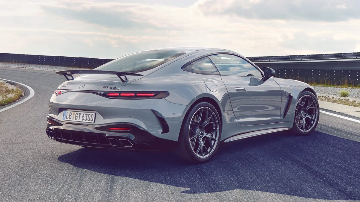 Mercedes-AMG GT 63 Pro