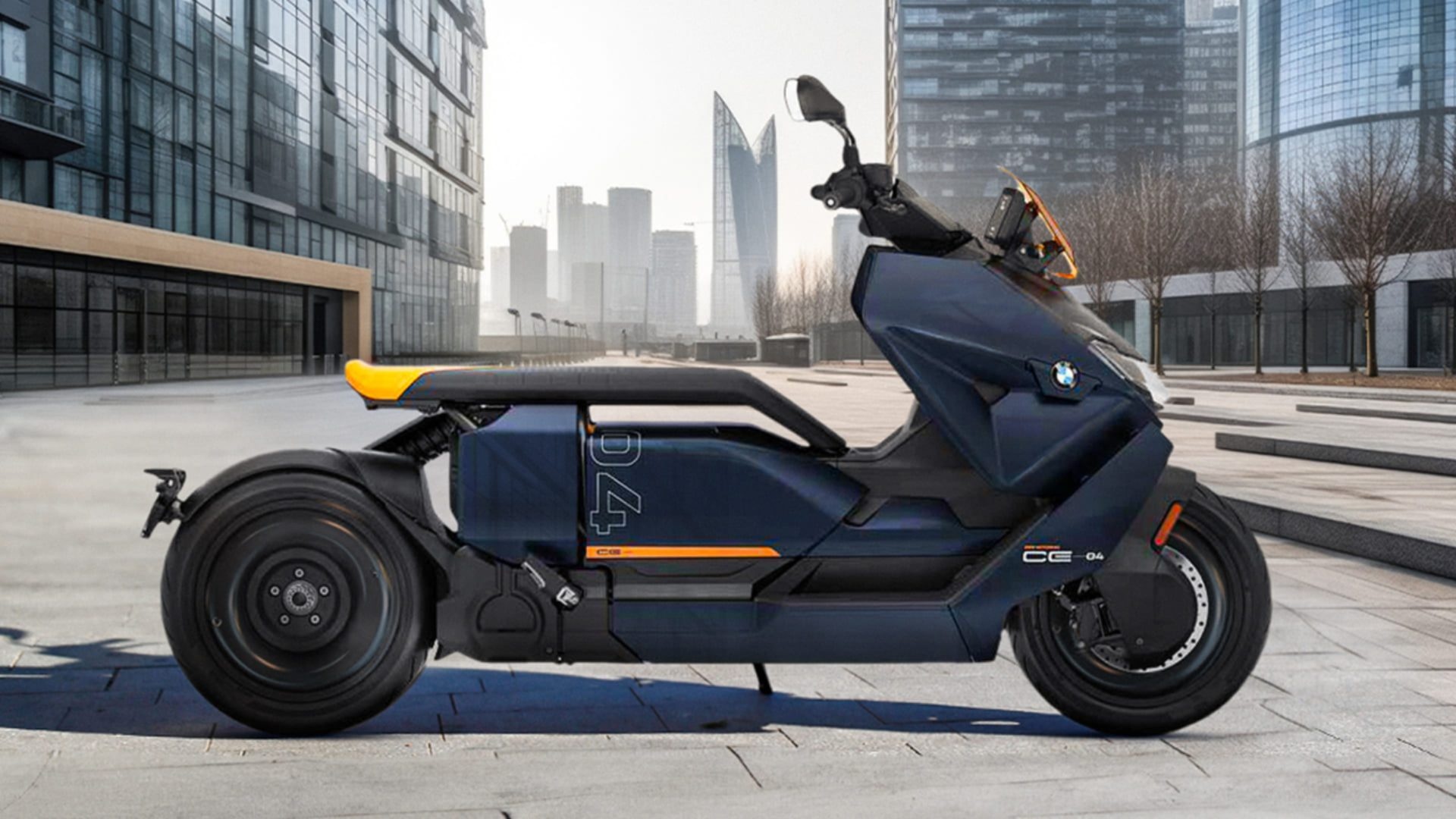 BMW CE 04