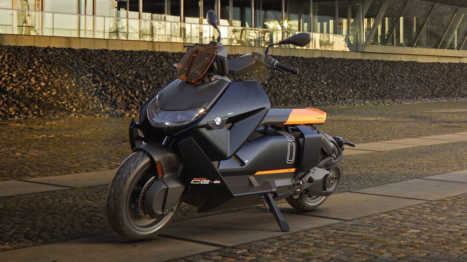 BMW CE 04