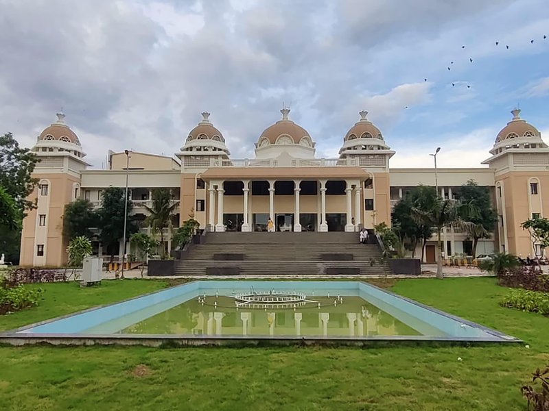 अदाणी फाउंडेशन ने सस्ती स्वास्थ्य सेवा में ग्लोबल सेंटर ऑफ एक्सीलेंस स्थापित करने के लिए डीएमआईएचईआर के साथ की साझेदारी 