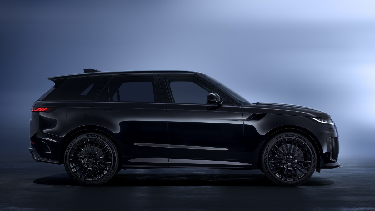 Range Rover Sport SV Black Edition