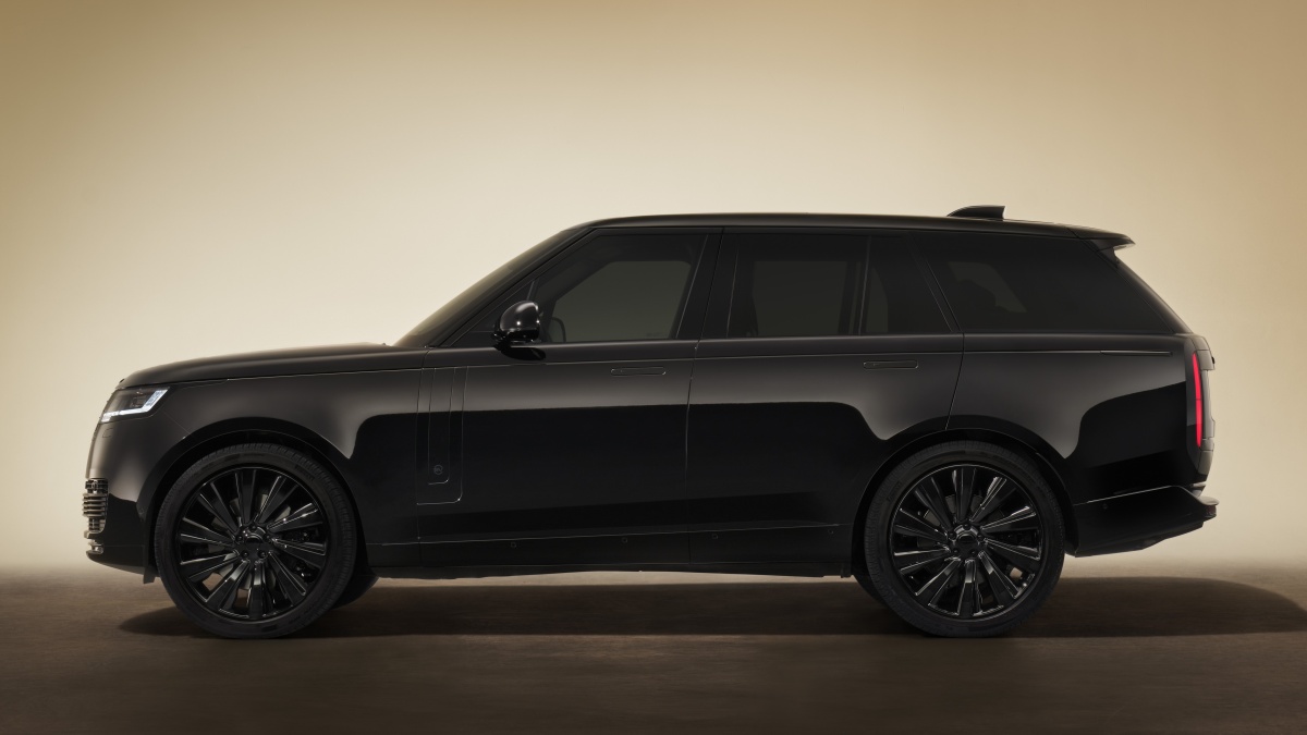 Range Rover SV Black Edition