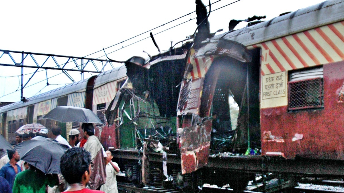 2006 MUMBAI TRAIN BLASTS