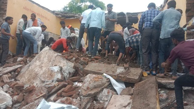 मनोहरथाना विद्यालय दुर्घटना