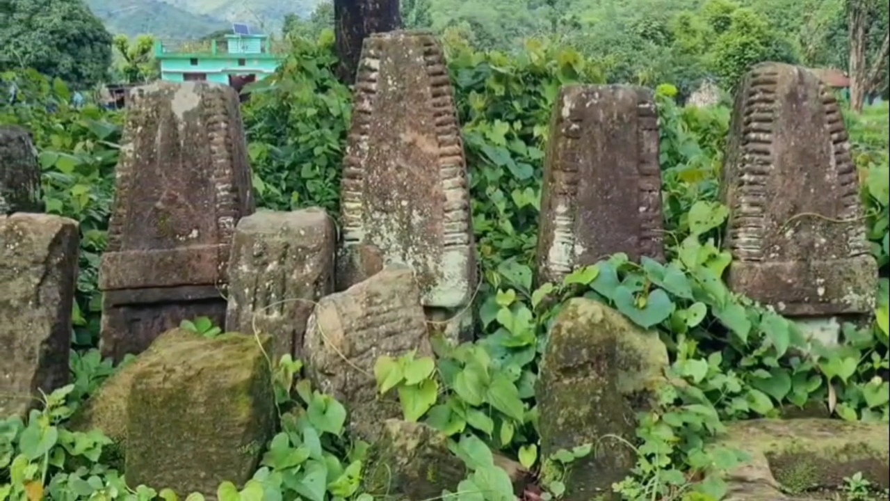 Pandava period stones in Chopra