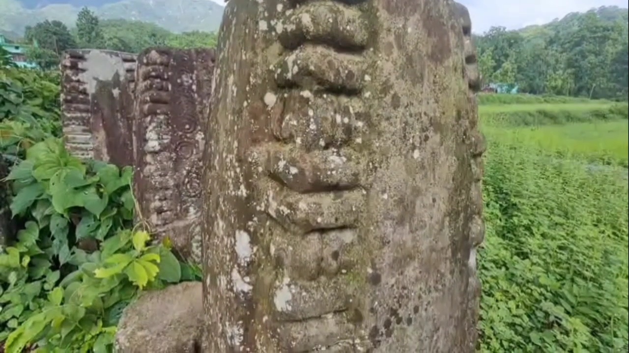 Pandava period stones in Chopra
