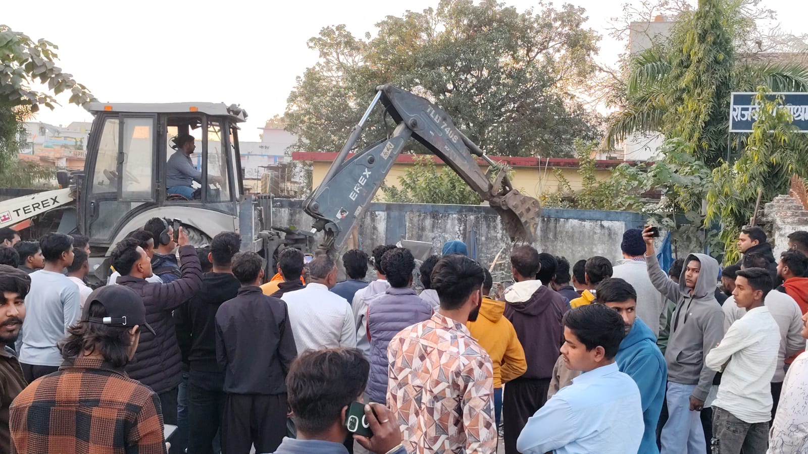 Encroachments demolished in Khatima