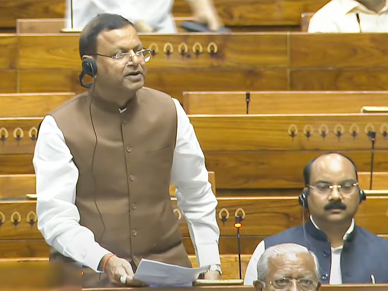 बैंकों ने बीते तीन वर्षों में 10,000 करोड़ रुपए से अधिक के अनक्लेम्ड डिपॉजिट लोगों को वापस किए 